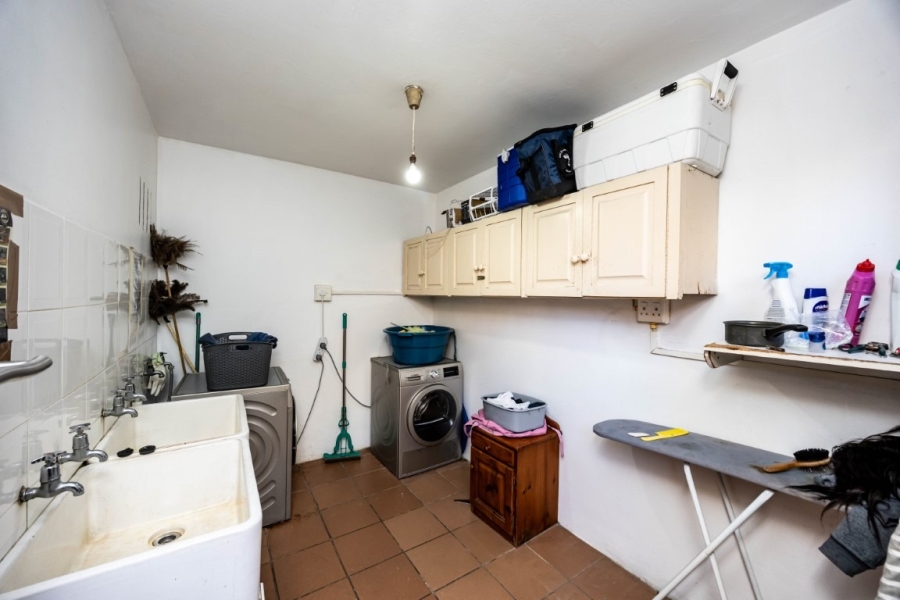 4 Bedroom Property for Sale in Beacon Bay Eastern Cape